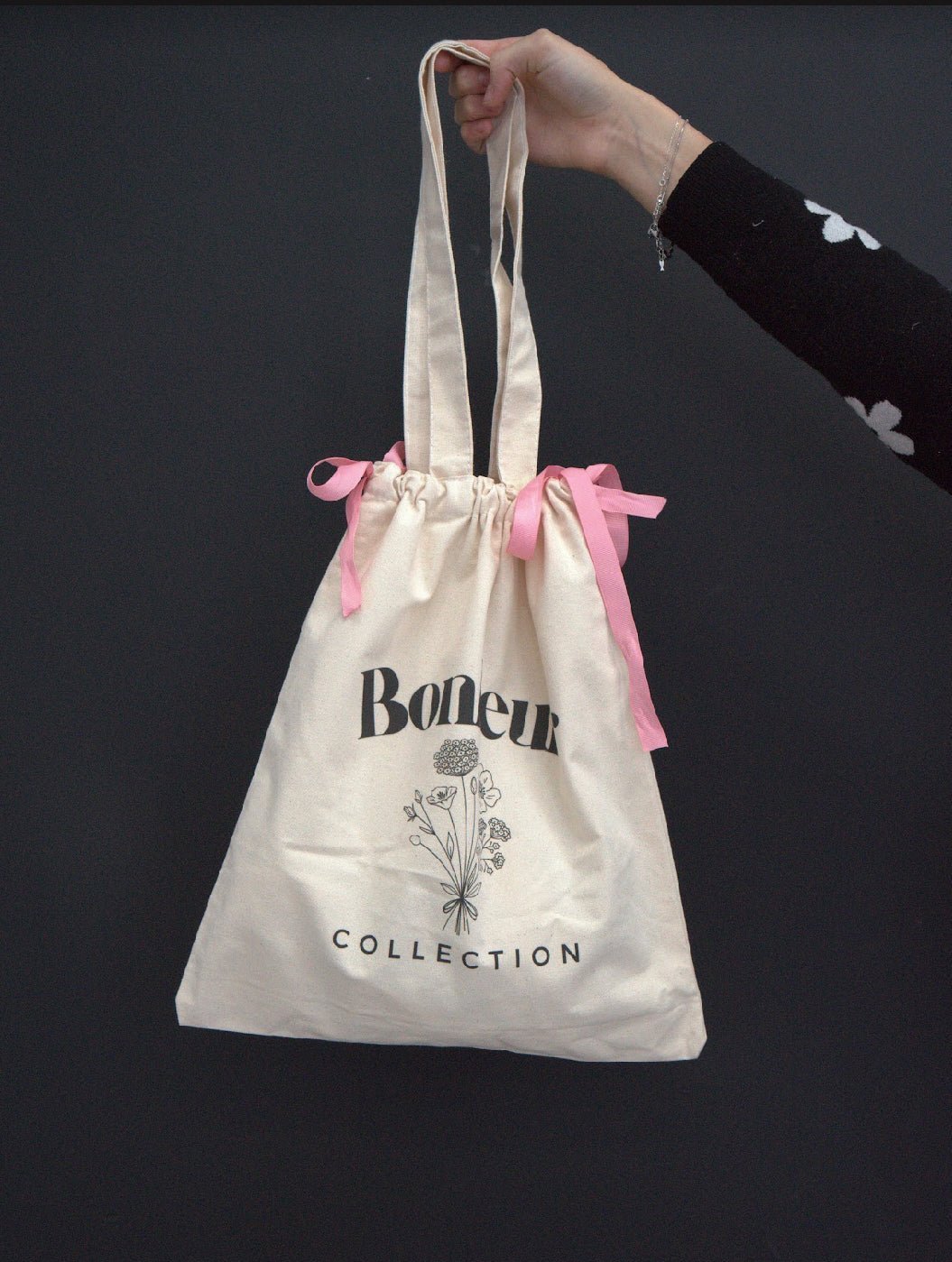 【OVHEE】BONHEUR TOTE BAG 3COLORS Designer fashion, Seoul-fully created | W Concept